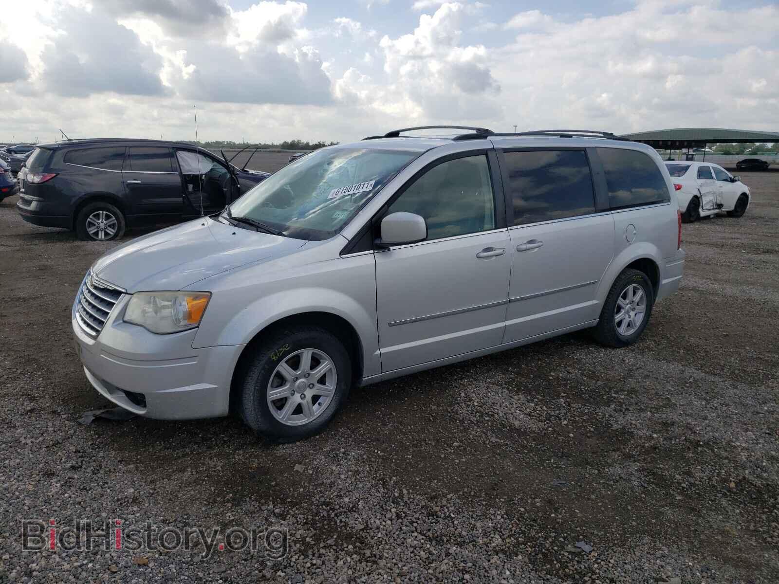 2010 CHRYSLER MINIVAN - VIN: 2A4RR5D18AR267028 - Фото 2
