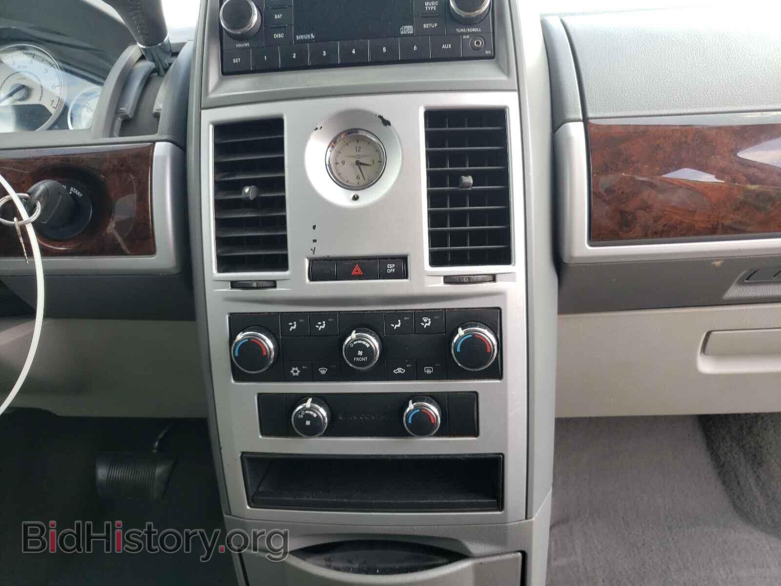 2010 CHRYSLER MINIVAN - VIN: 2A4RR5D18AR267028 - Фото 9