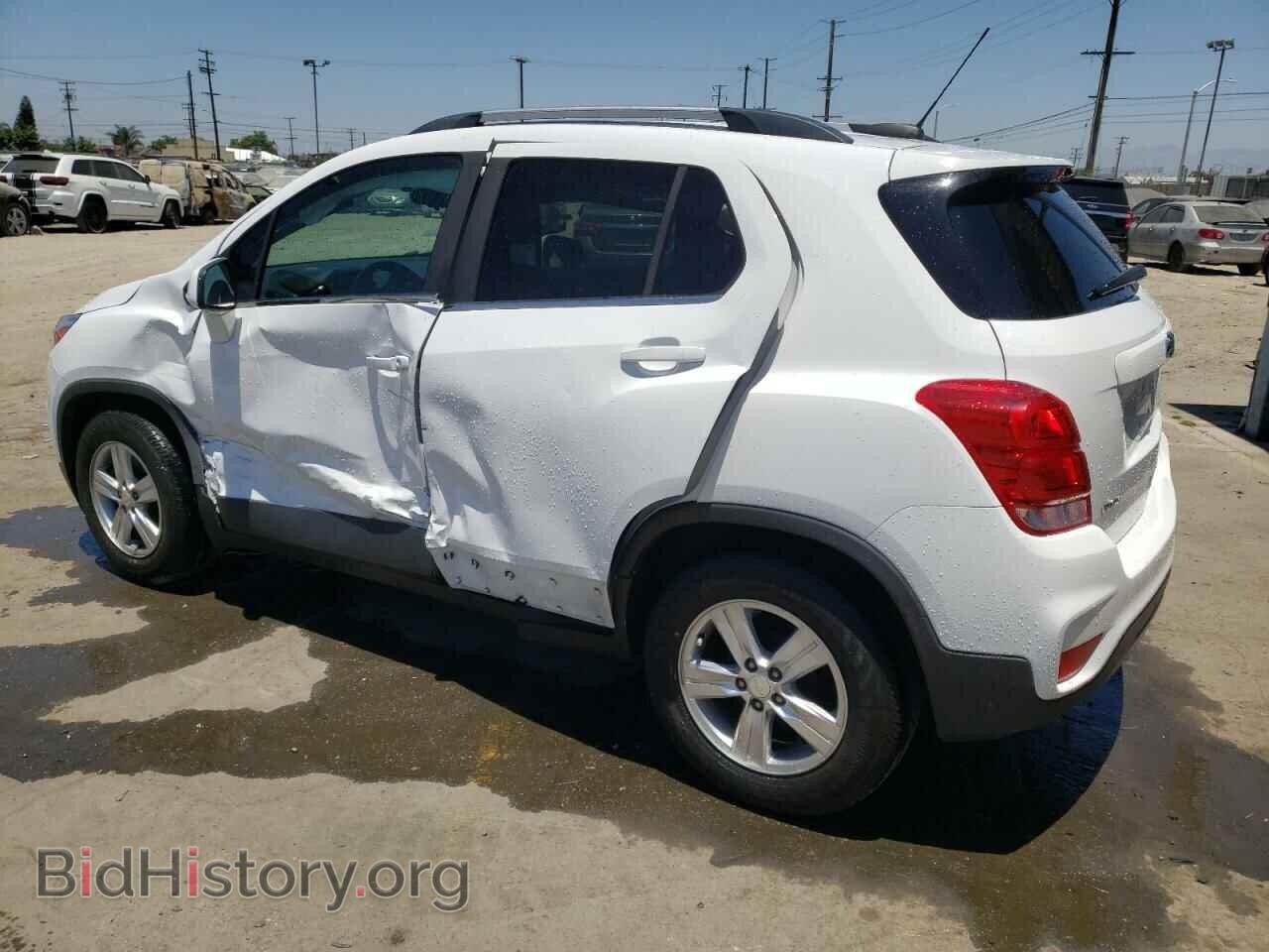 2019 CHEVROLET TRAX - VIN: 3GNCJLSB5KL319904 - Фото 2