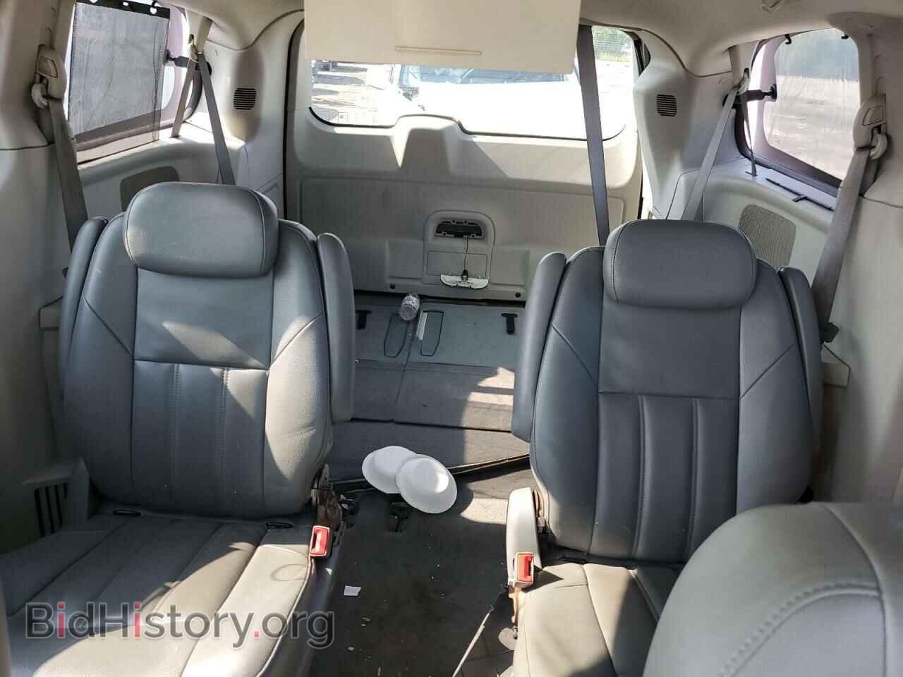 2008 CHRYSLER MINIVAN - VIN: 2A8HR54P18R838058 - Фото 10