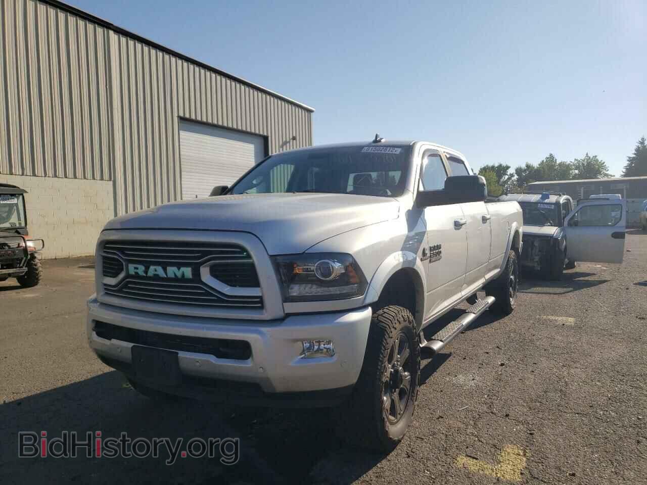 2018 RAM 1500 - VIN: 3C6UR5KL9JG309823 - Фото 2