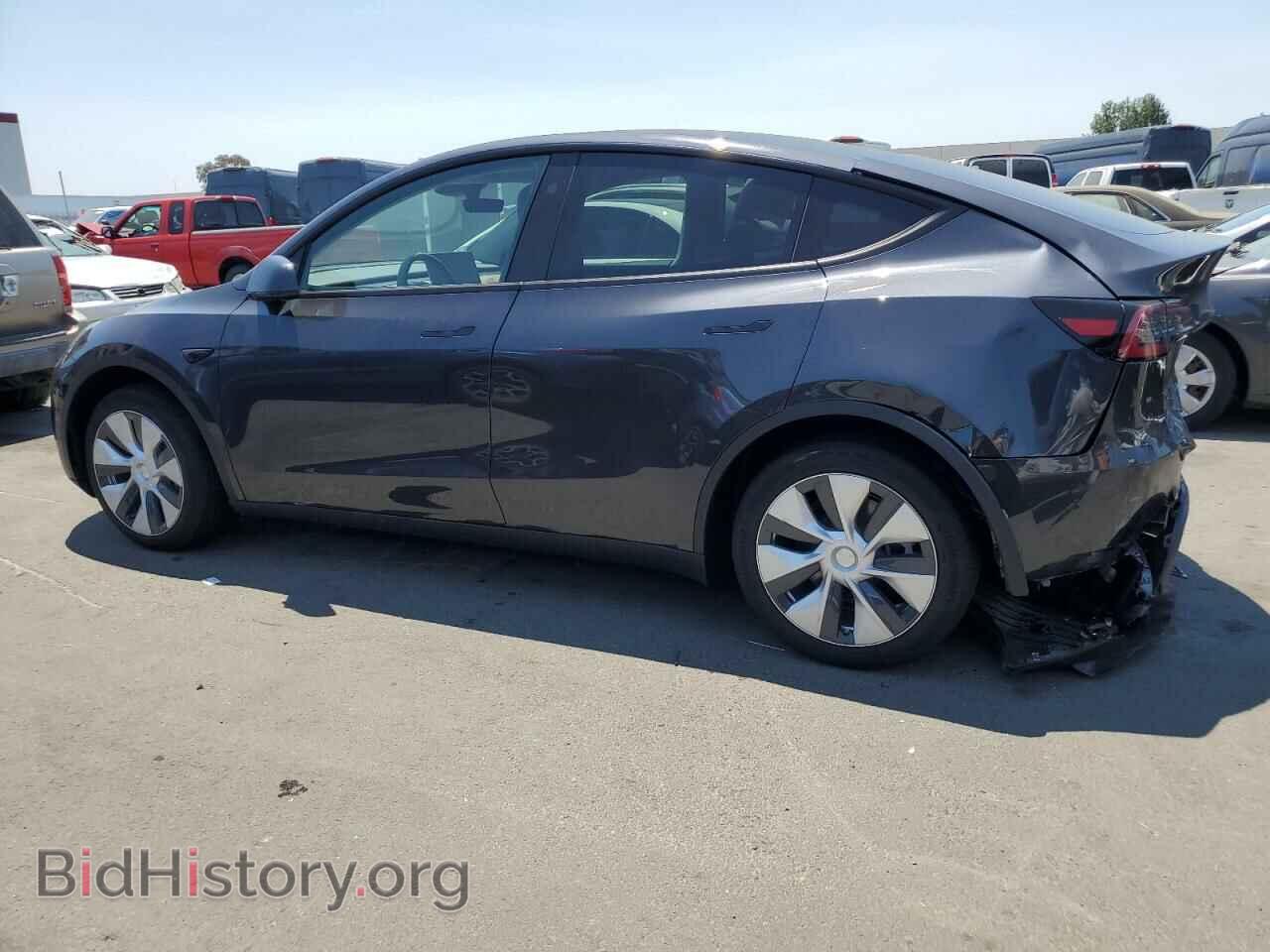2024 TESLA MODEL Y - VIN: 7SAYGDEE9RF032067 - Photo 2