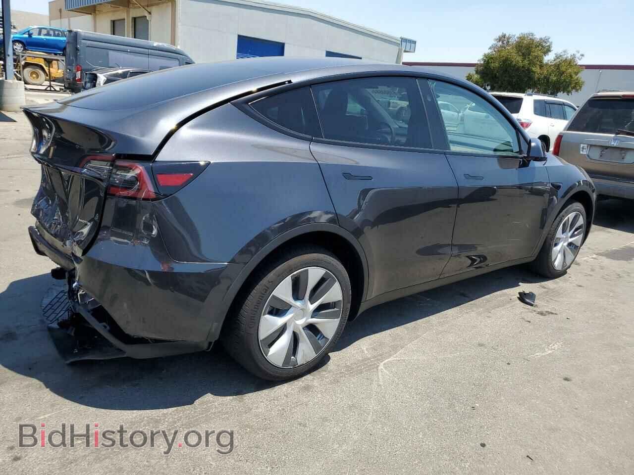 2024 TESLA MODEL Y - VIN: 7SAYGDEE9RF032067 - Photo 3