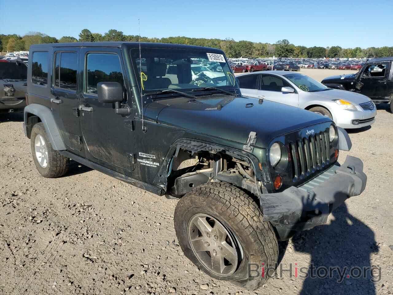 Photo 1J4BA3H12AL127587 - JEEP WRANGLER 2010