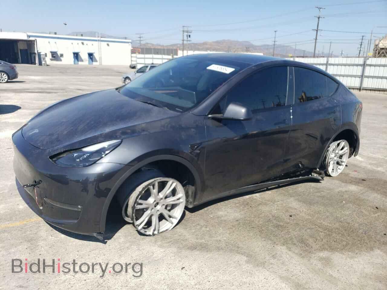 Фотография 7SAYGAEE2RF991177 - TESLA MODEL Y 2024