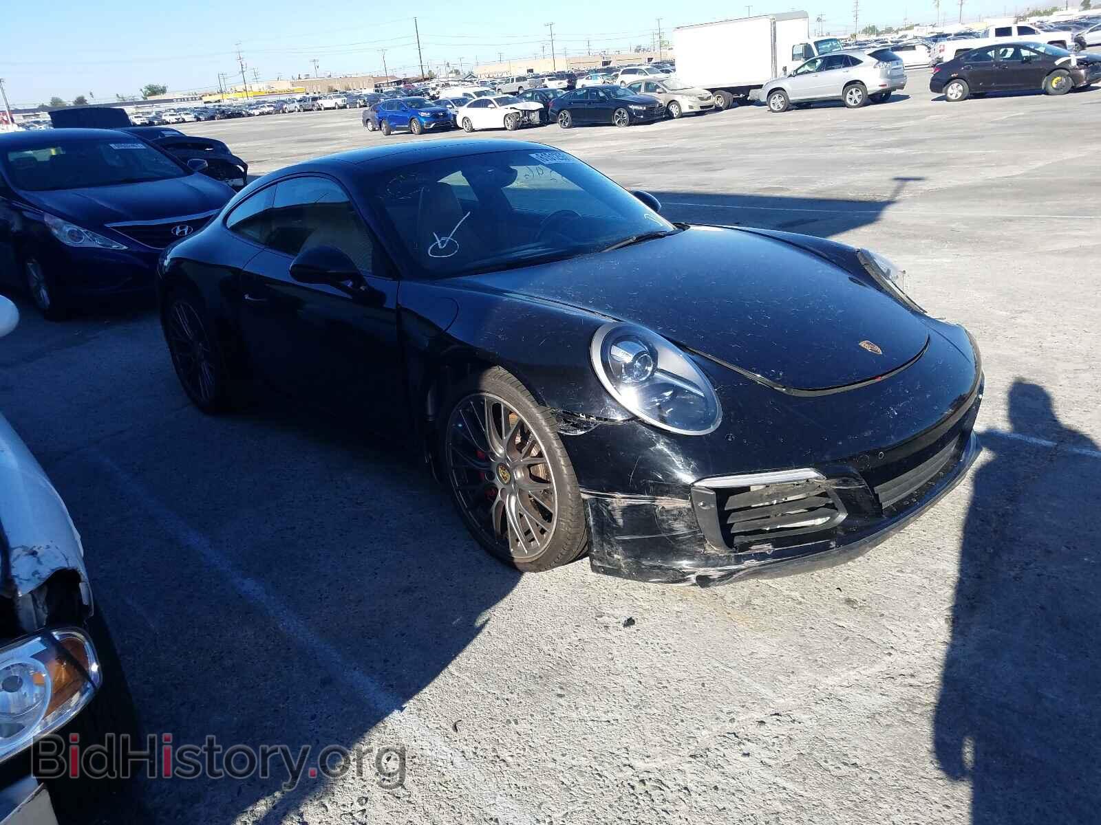 Фотография WP0AB2A90HS122588 - PORSCHE 911 2017