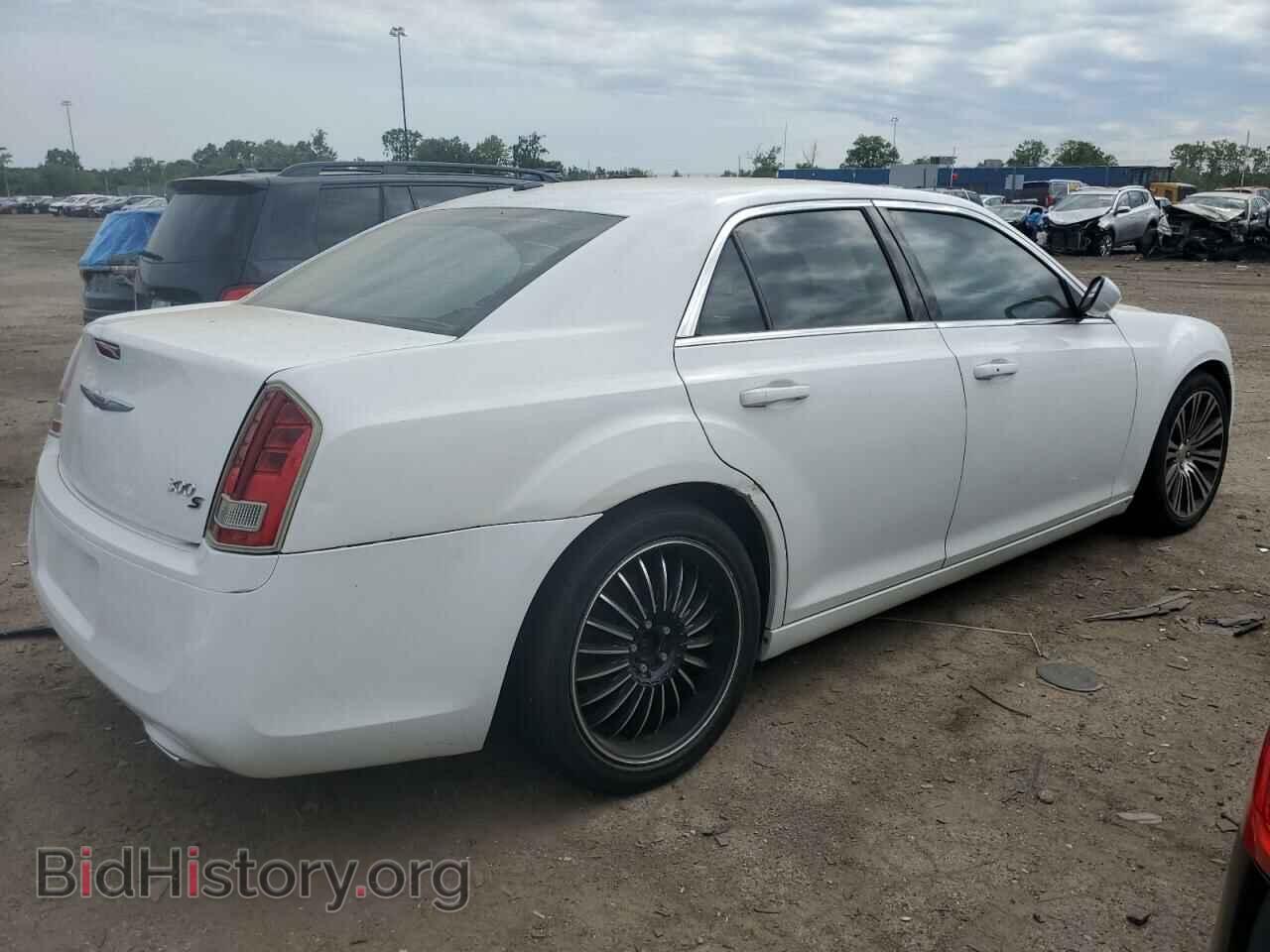 2013 CHRYSLER 300 - VIN: 2C3CCABG4DH590049 - Фото 3