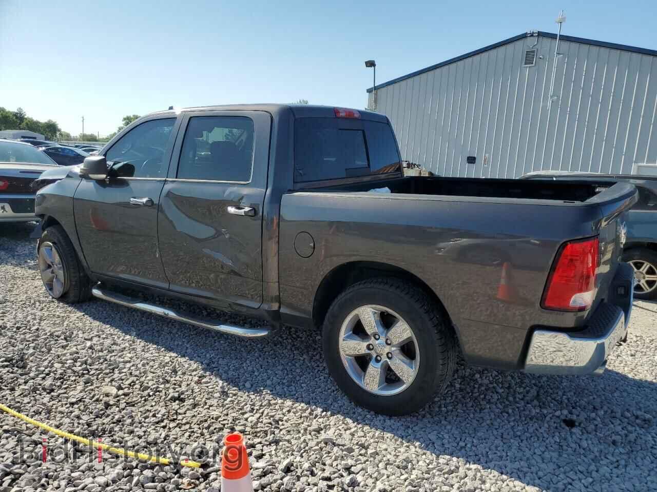 2017 RAM 1500 - VIN: 3C6RR7LT2HG525703 - Photo 2
