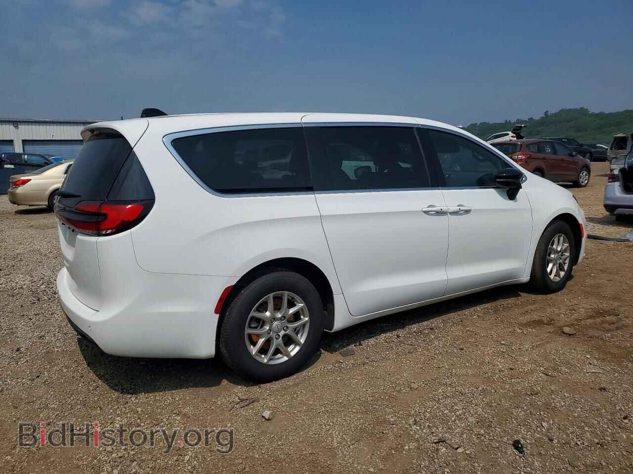 2026 CHRYSLER PACIFICA - VIN: 2C4RC1BG2TR212780 - Photo 3