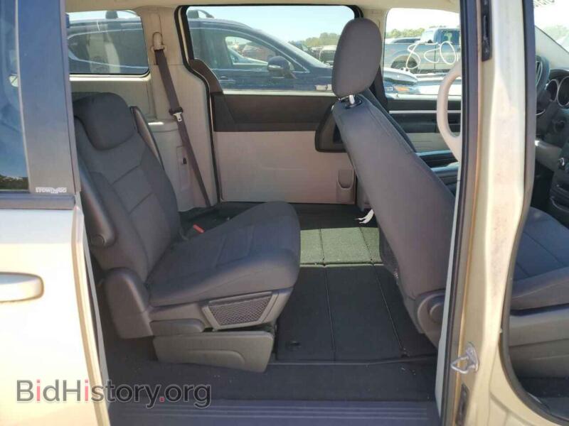 2010 Dodge CARAVAN (VIN 2D4RN4DE8AR268150) — фото 6 из 10