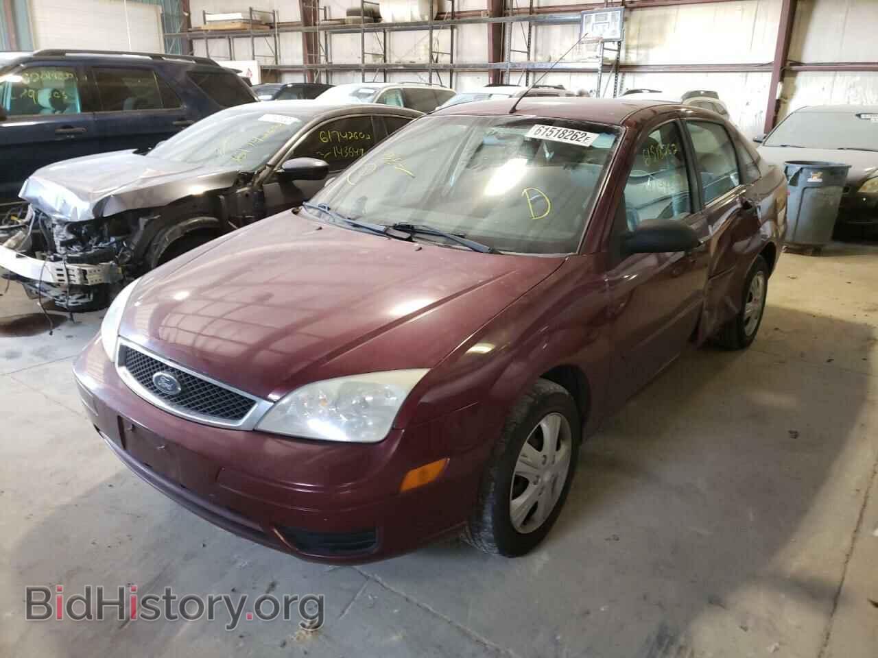 2007 FORD FOCUS - VIN: 1FAFP34N07W102361 - Фото 2
