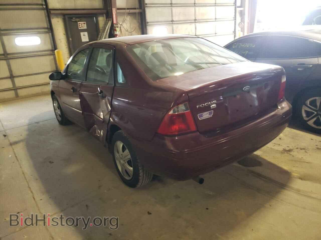 2007 FORD FOCUS - VIN: 1FAFP34N07W102361 - Фото 3