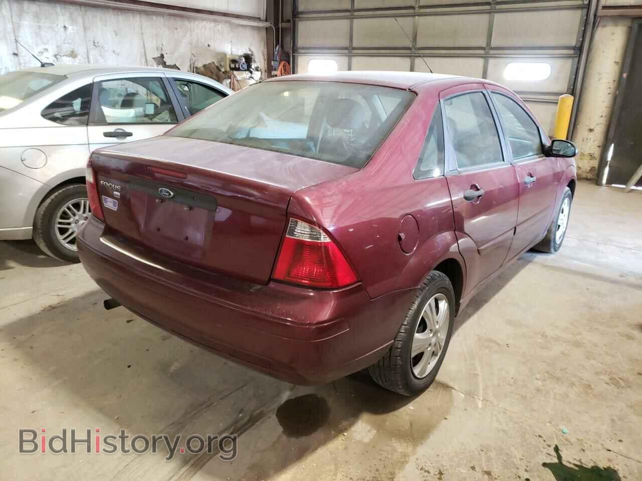 2007 FORD FOCUS - VIN: 1FAFP34N07W102361 - Фото 4