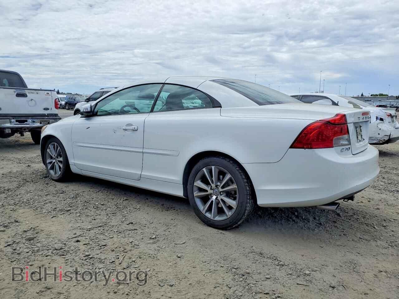 2012 VOLVO C70 - VIN: YV1672MC8CJ126539 - Фото 2