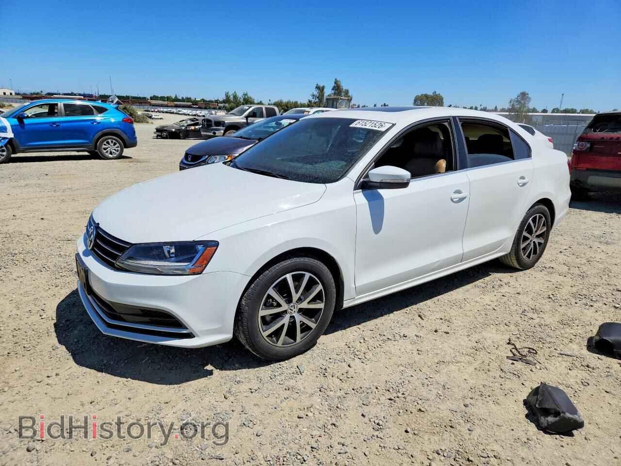 Фотография 3VWDB7AJ0HM378188 - VOLKSWAGEN JETTA 2017
