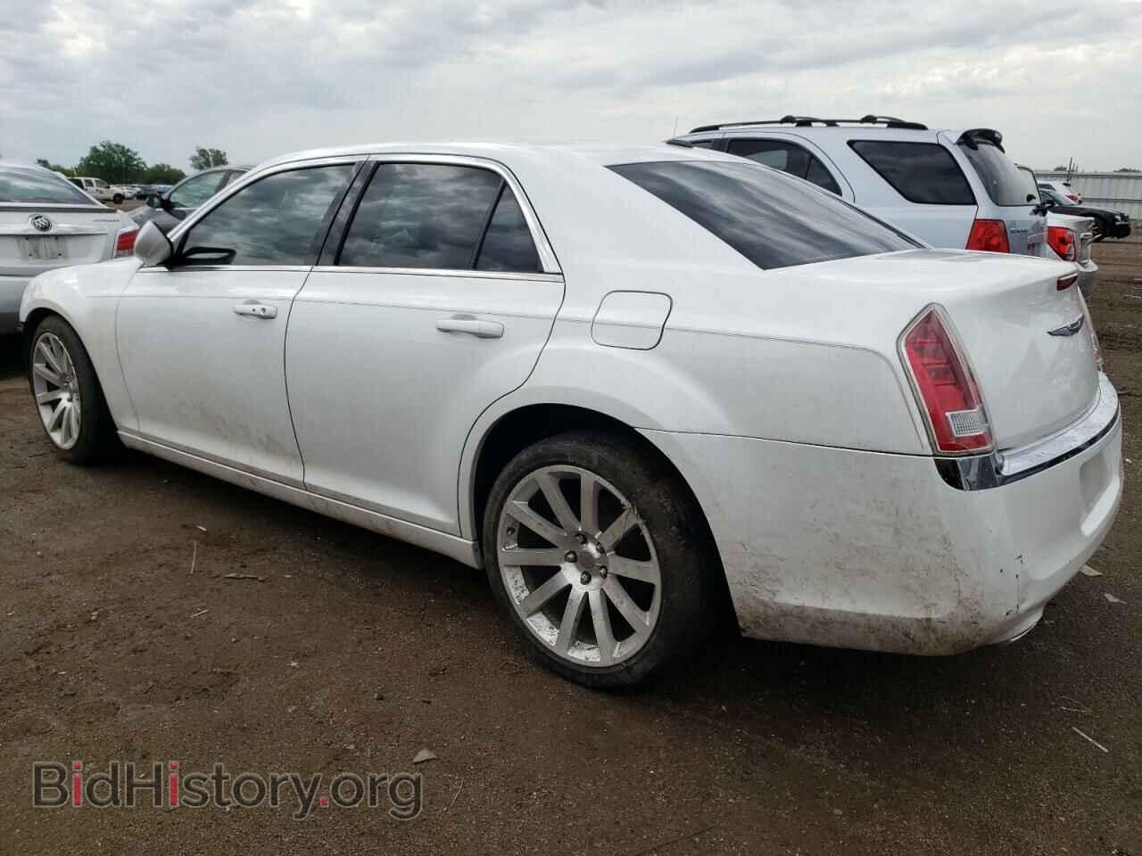 2014 CHRYSLER 300 - VIN: 2C3CCAAGXEH228780 - Фото 2