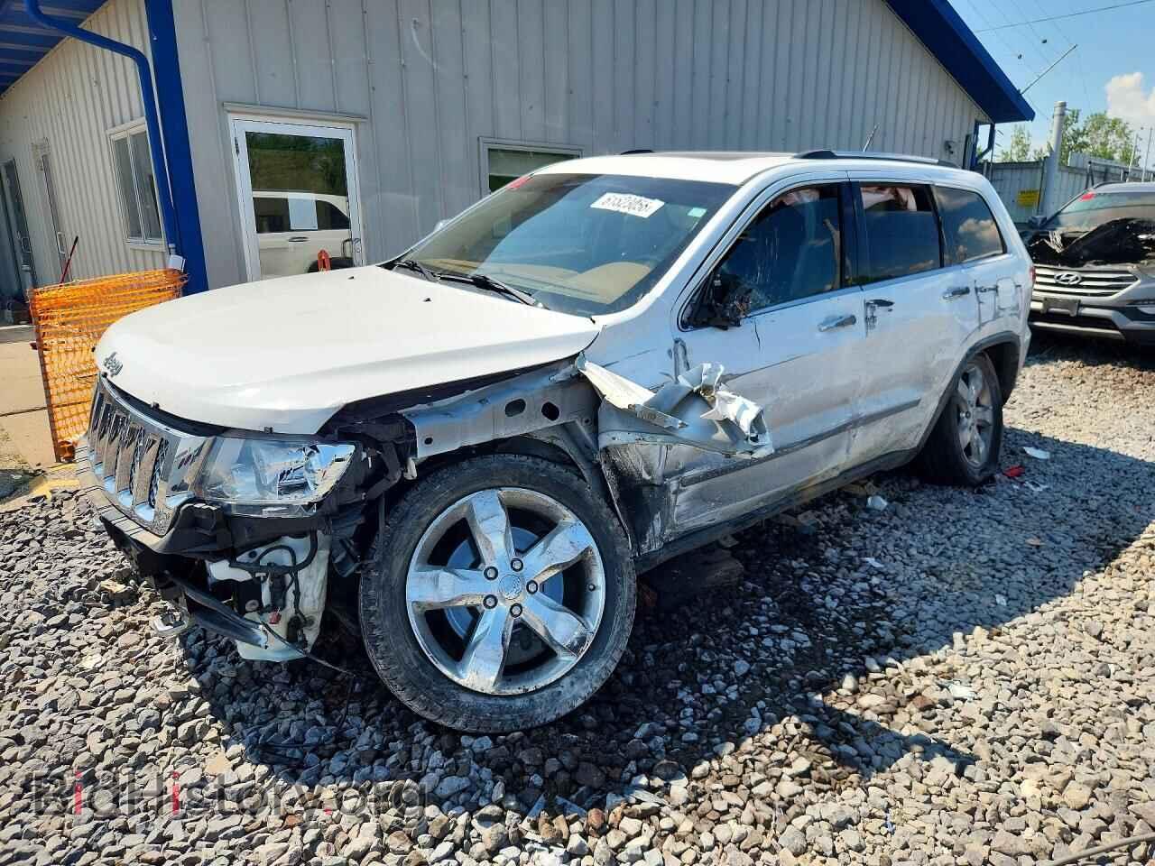 Фотография 1C4RJFCT9DC618886 - JEEP CHEROKEE 2013