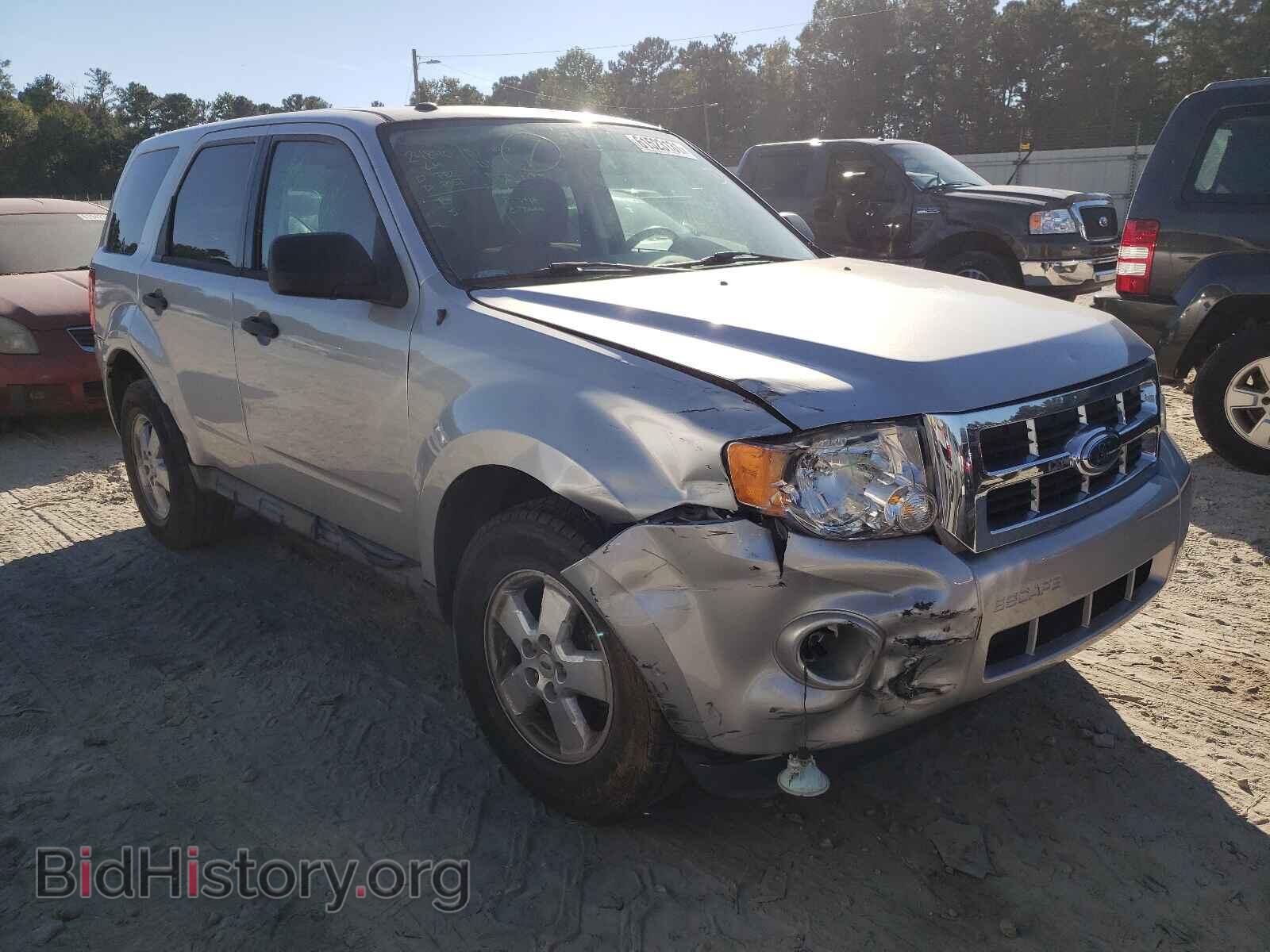 Photo 1FMCU03769KB93777 - FORD ESCAPE 2009