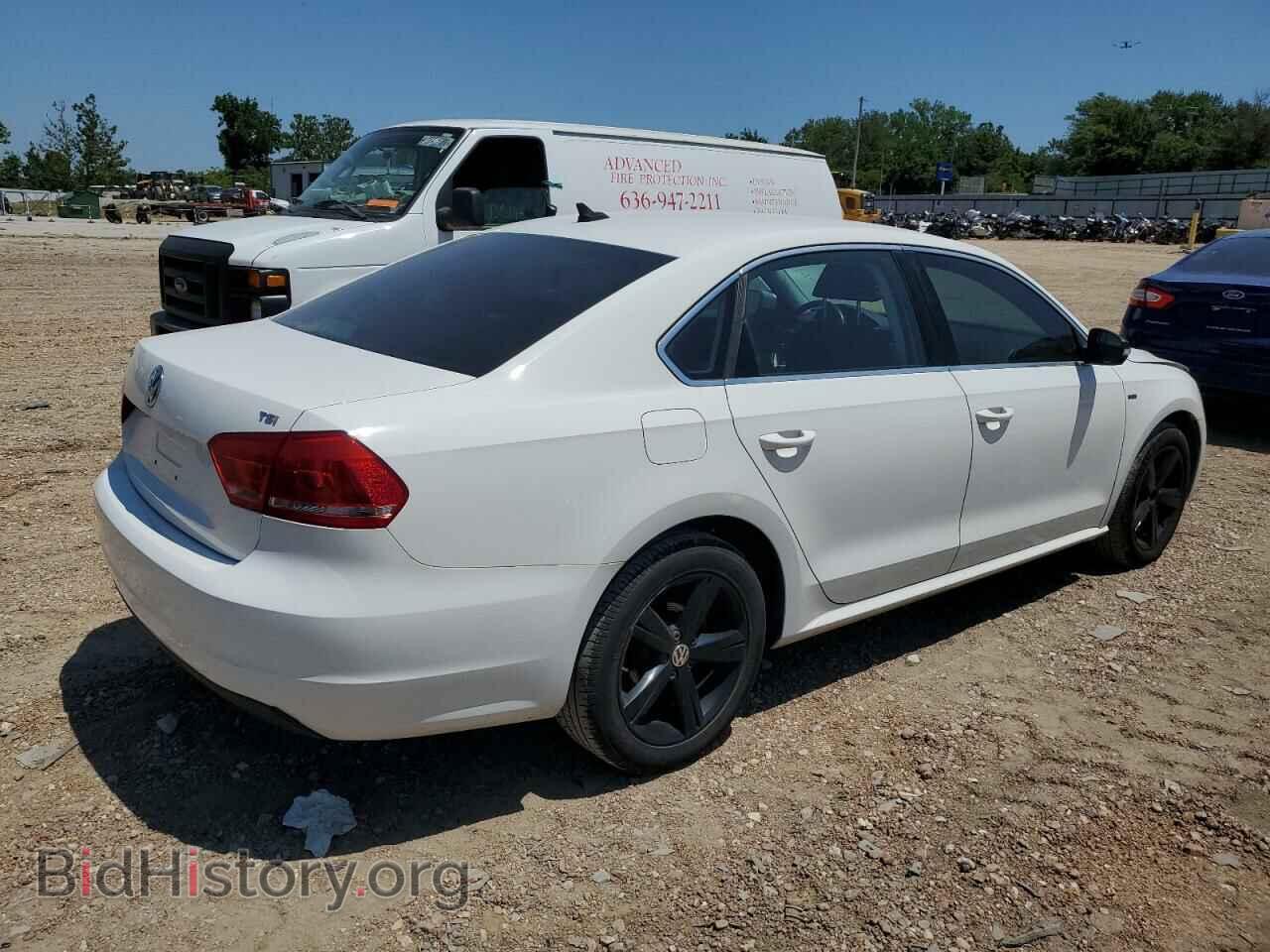 2015 VOLKSWAGEN PASSAT - VIN: 1VWAT7A37FC110142 - Фото 3