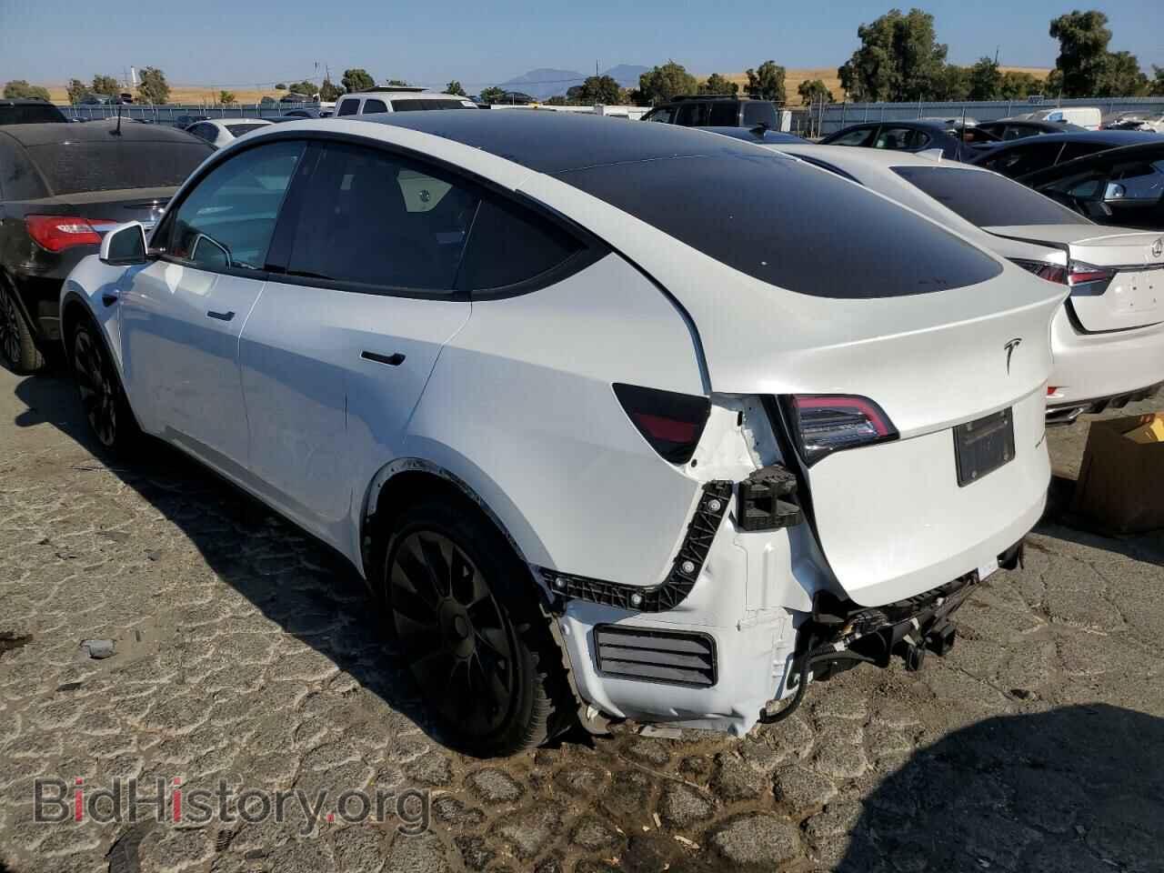 2021 TESLA MODEL Y - VIN: 5YJYGAEE5MF196906 - Photo 2