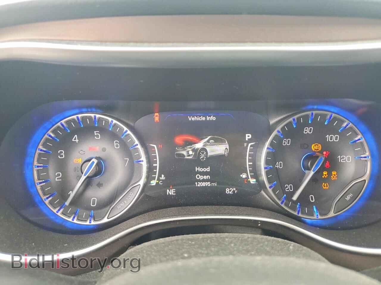 2017 CHRYSLER PACIFICA - VIN: 2C4RC1EG3HR669603 - Photo 9