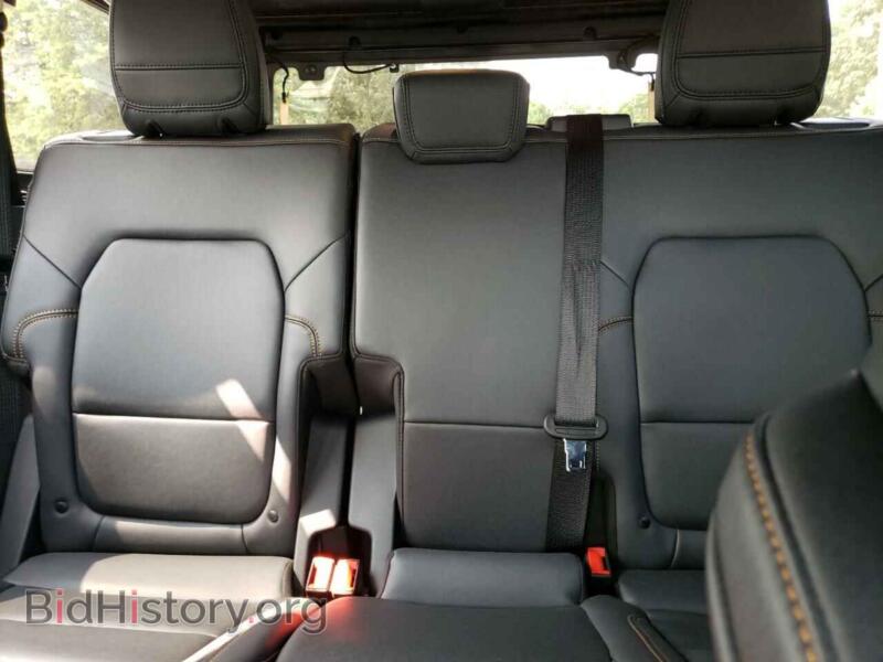 2023 Ford BRONCO (VIN 1FMEE5DH2PLA81589) — photo 10 of 13
