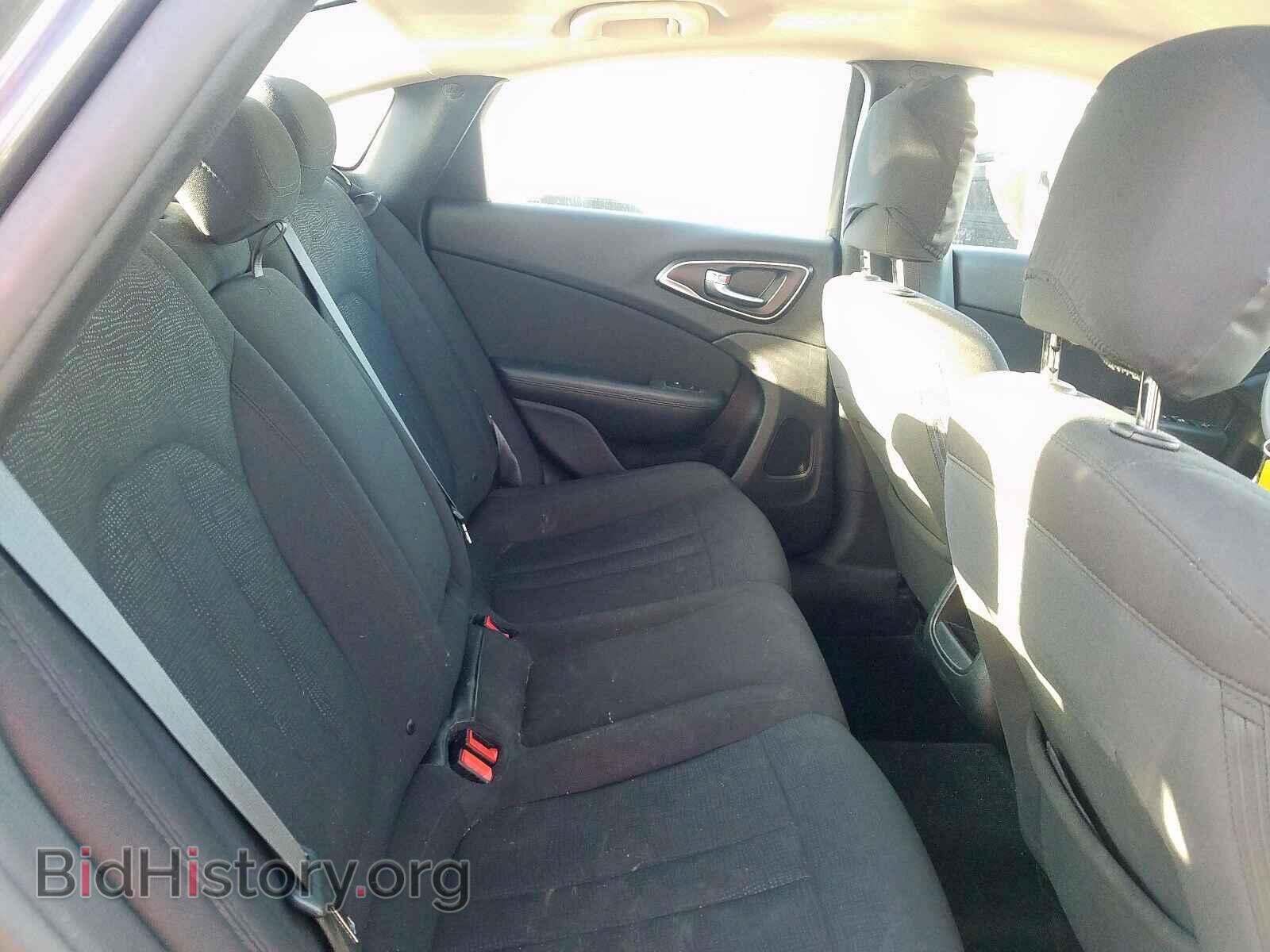 2016 CHRYSLER 200 - VIN: 1C3CCCAB1GN133731 - Фото 6