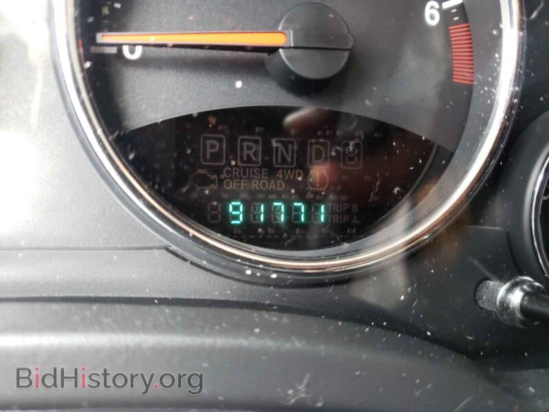 2011 Jeep COMPASS (VIN 1J4NT5FBXBD236471) — photo 8 of 10