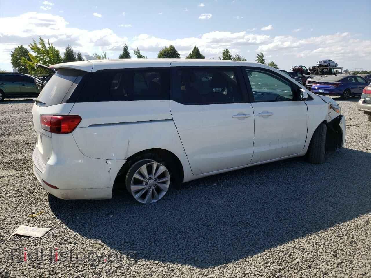 2017 KIA All Models - VIN: KNDMB5C12H6219371 - Photo 3