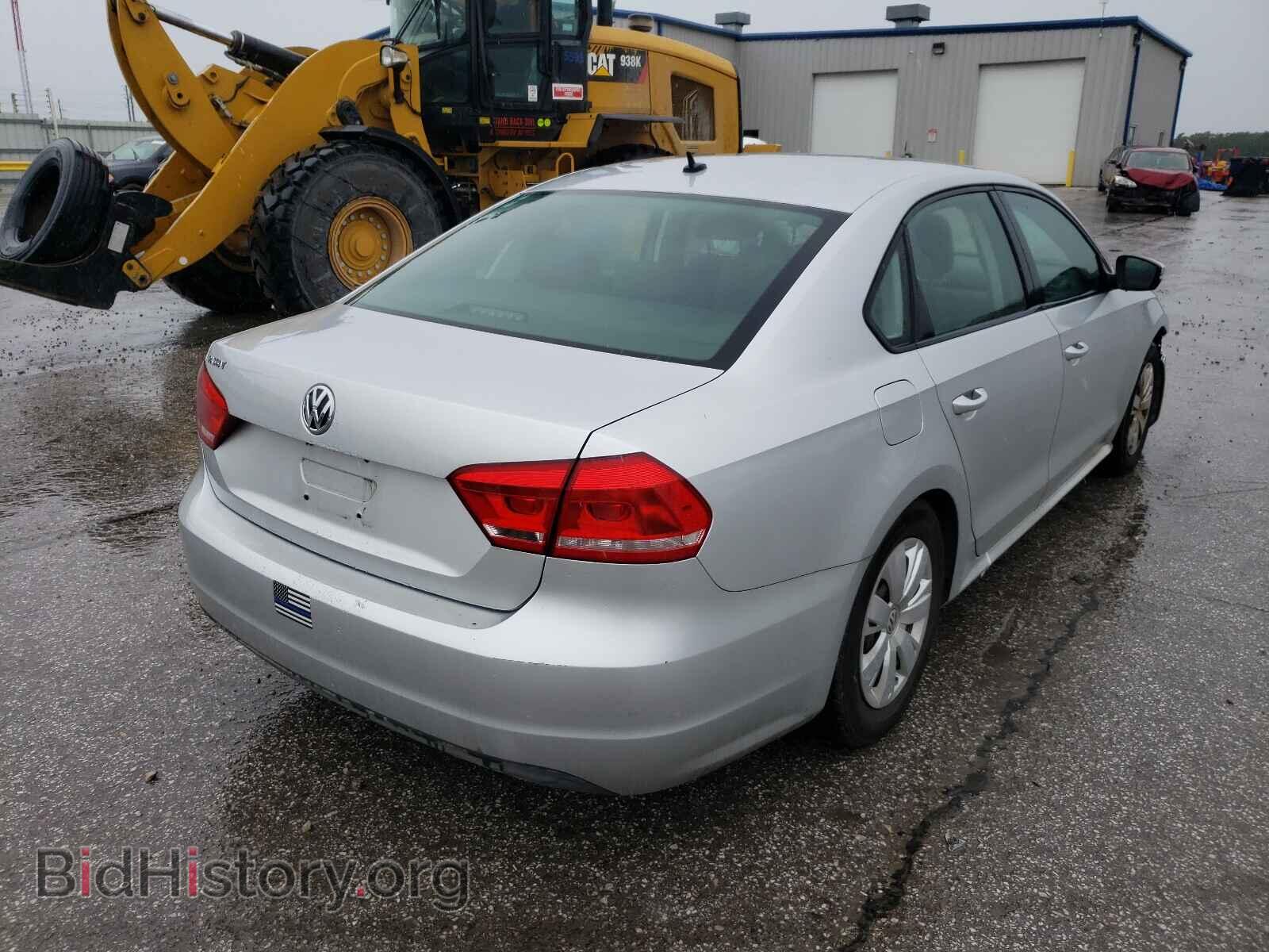 2013 VOLKSWAGEN PASSAT - VIN: 1VWAP7A38DC095443 - Фото 4