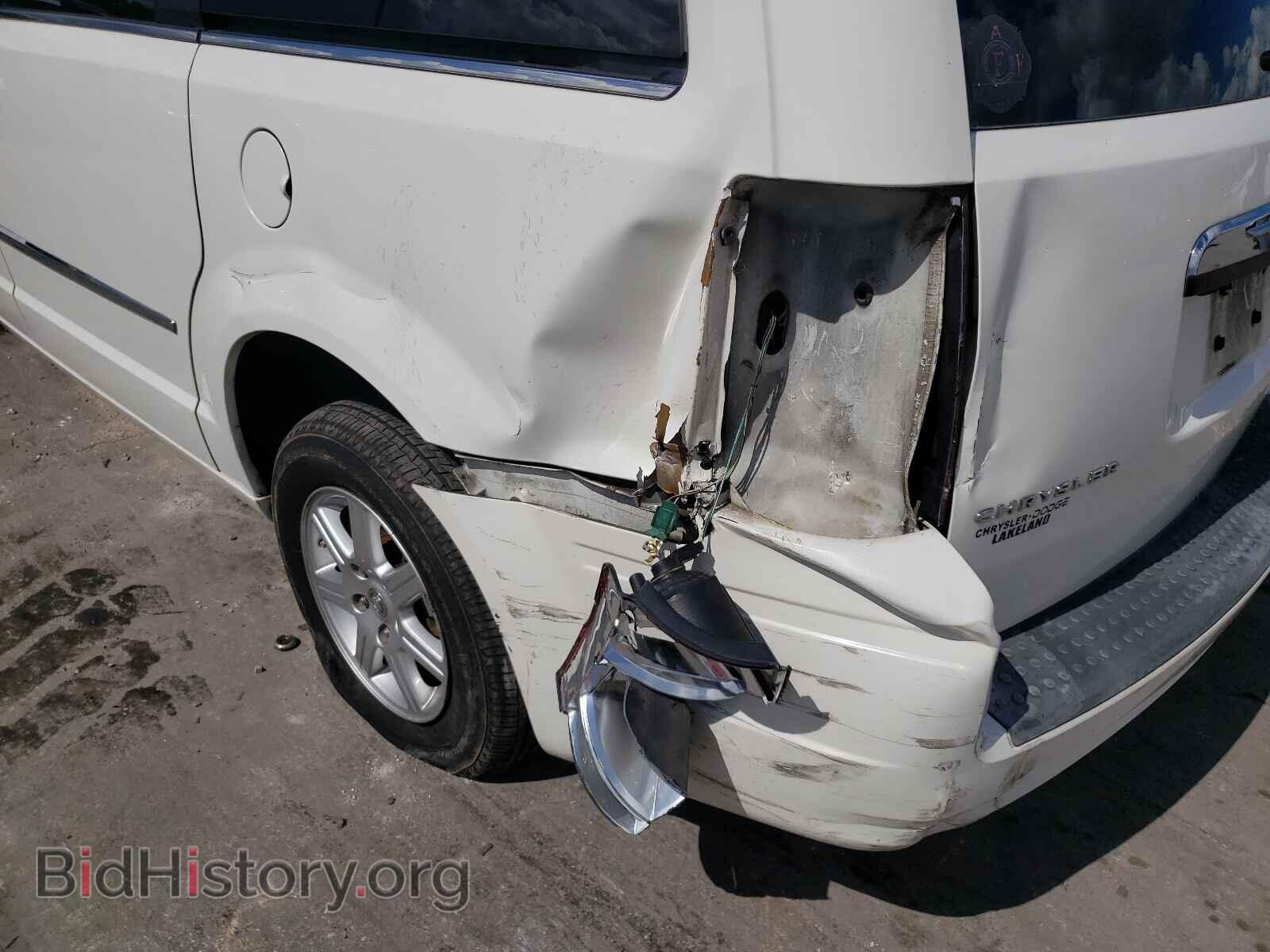 2009 CHRYSLER MINIVAN - VIN: 2A8HR54179R633888 - Фото 9