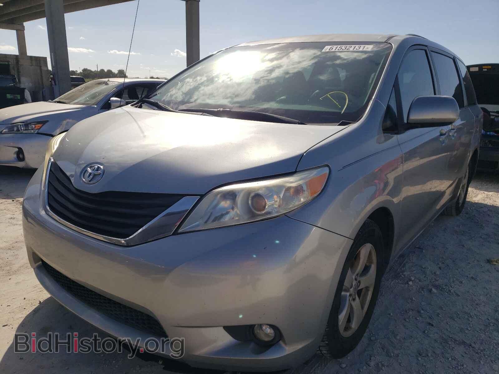 2012 TOYOTA SIENNA - VIN: 5TDKA3DC1CS011831 - Фото 2