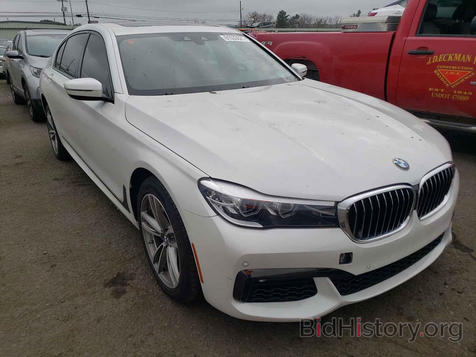 Фотография WBA7E4C54KGV70492 - BMW 7 SERIES 2019