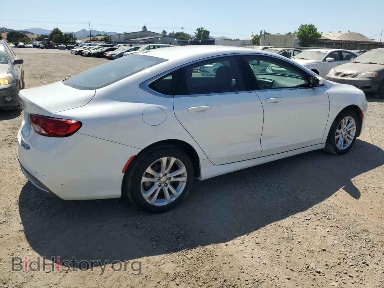 2015 CHRYSLER 200 - VIN: 1C3CCCABXFN747384 - Фото 3