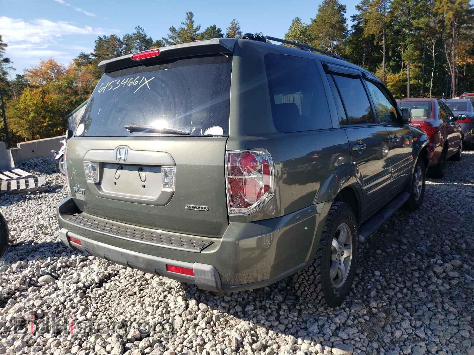 2008 HONDA PILOT - VIN: 5FNYF18518B030662 - Фото 4