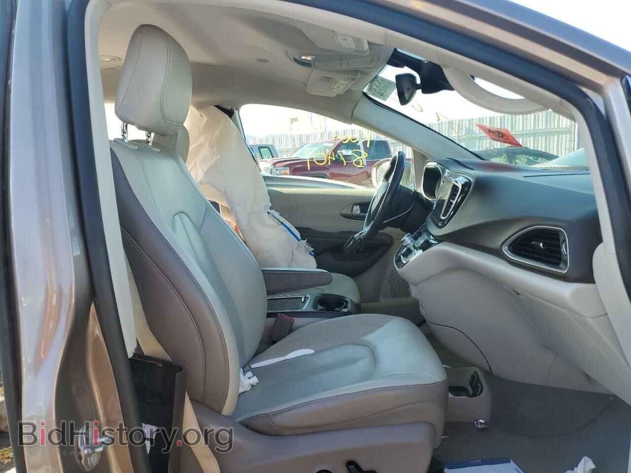 2017 CHRYSLER PACIFICA - VIN: 2C4RC1EG4HR555030 - Photo 5
