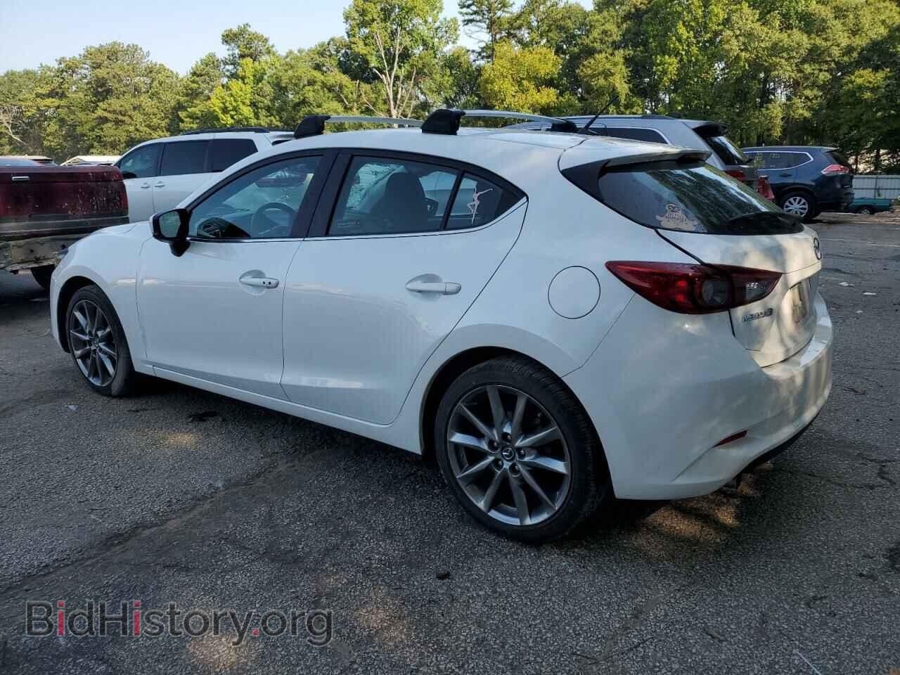 2018 MAZDA 3 - VIN: 3MZBN1L36JM229803 - Фото 2
