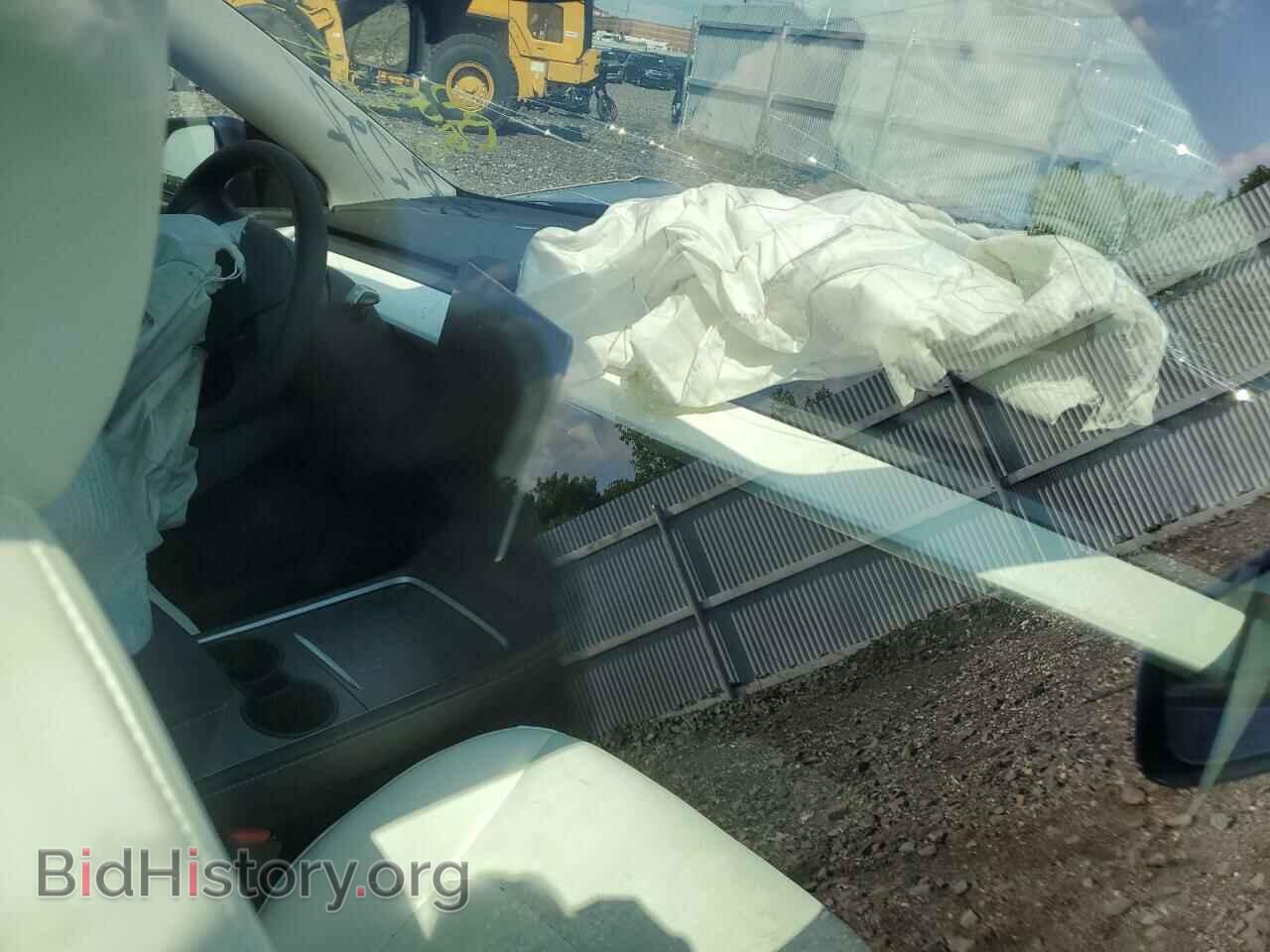 2024 TESLA MODEL Y - VIN: 7SAYGAEEXRF983702 - Photo 8
