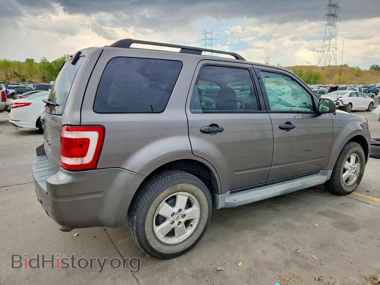 2010 FORD ESCAPE - VIN: 1FMCU0D78AKC46398 - Фото 3