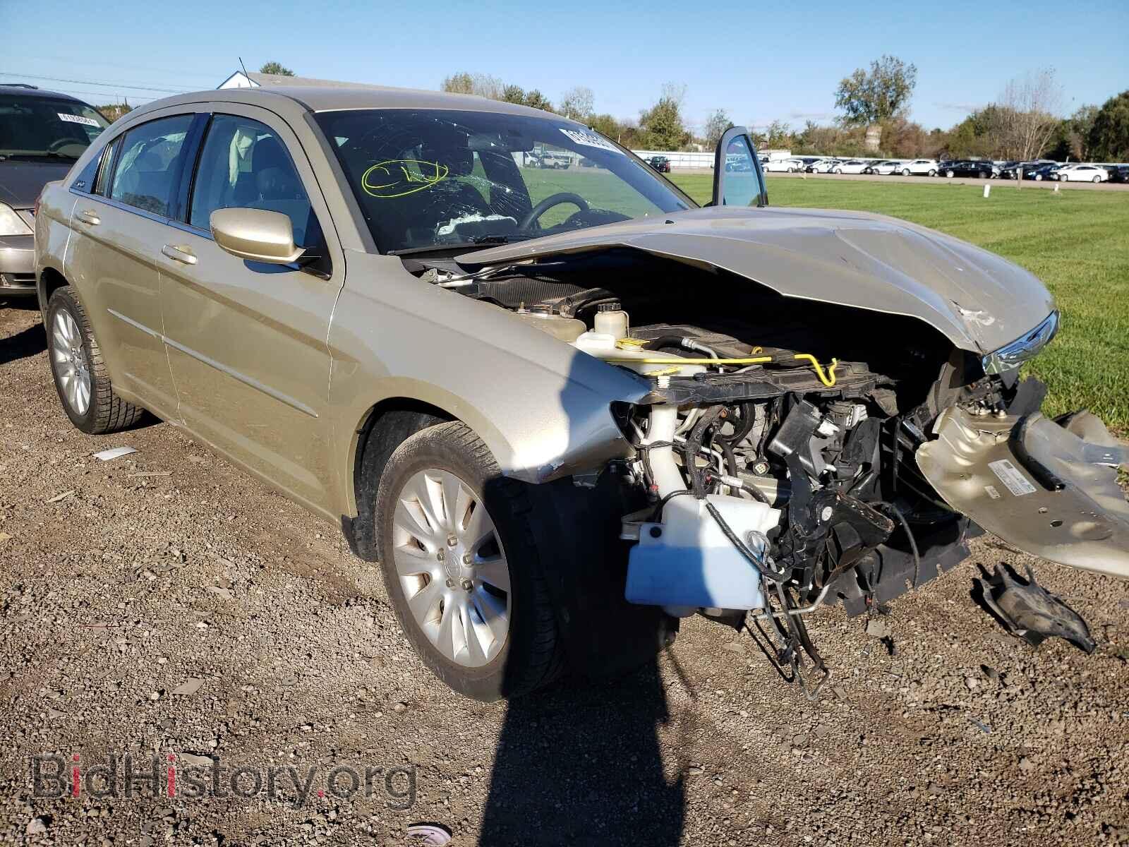 Photo 1C3BC4FB4BN515562 - CHRYSLER 200 2011