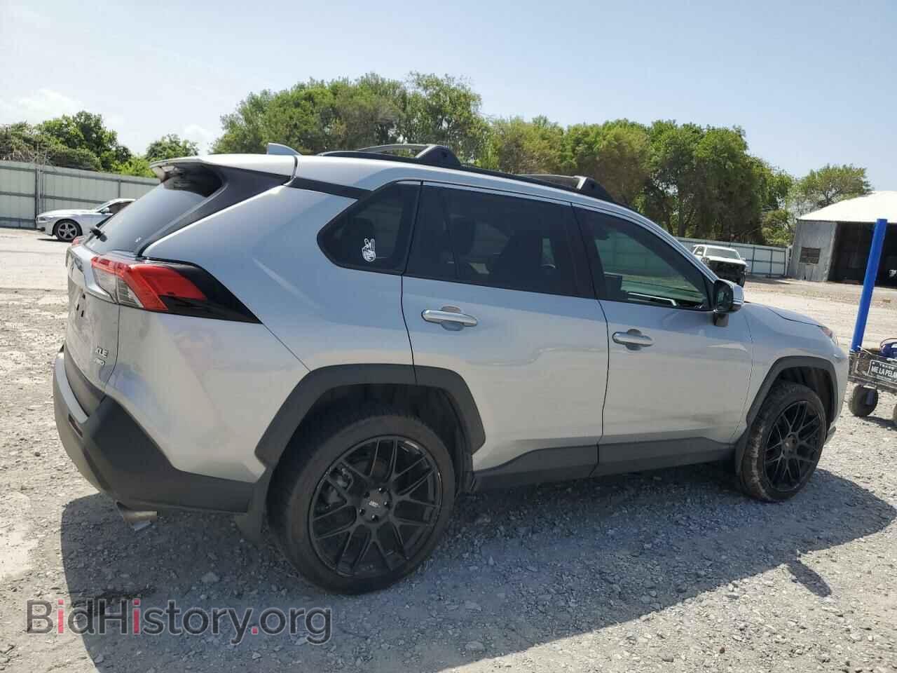 2020 TOYOTA RAV4 - VIN: JTMP1RFVXLD059136 - Фото 3
