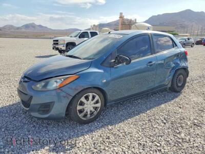 2014 Mazda 2 Sport, blue — VIN JM1DE1KY8E0177754, Copart