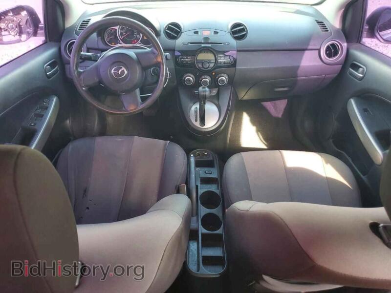 2014 Mazda 2 (VIN JM1DE1KY8E0177754) — фото 8 из 13