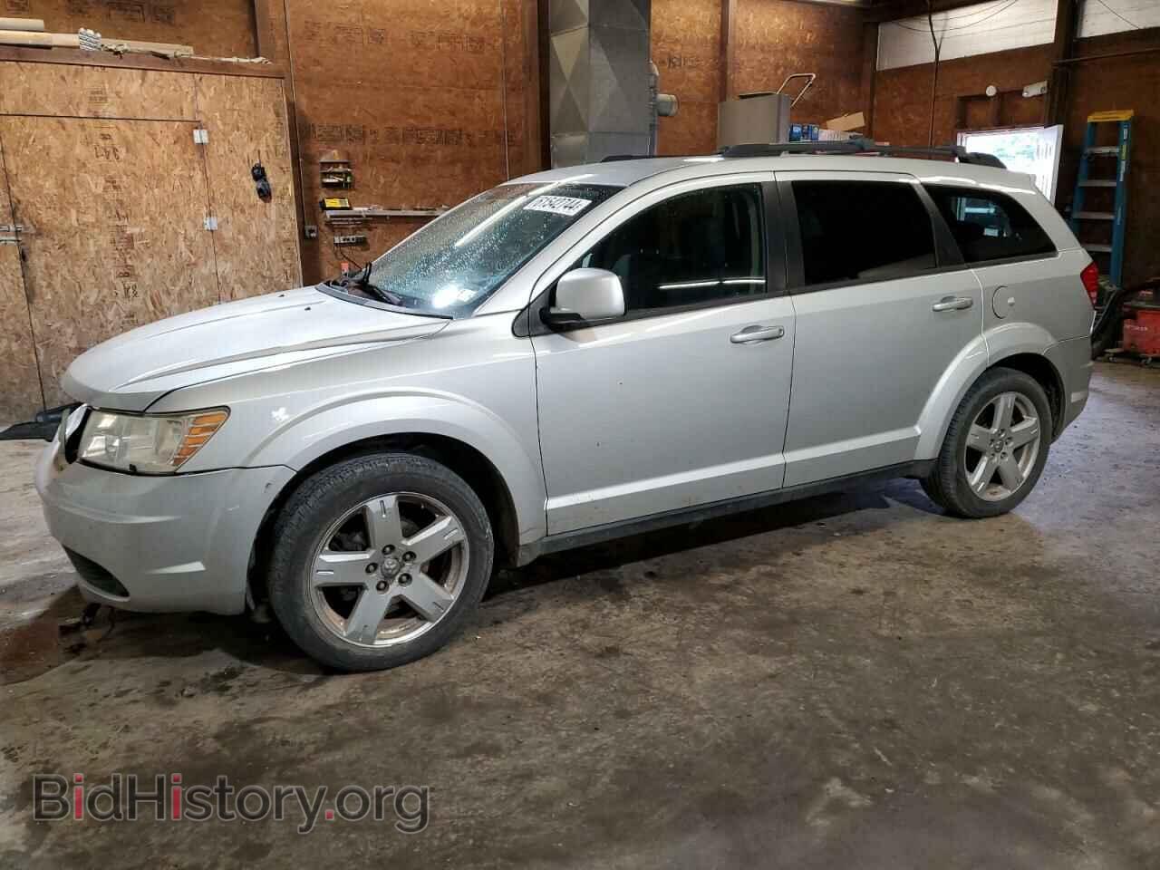 Фотография 3D4PH5FV1AT283250 - DODGE JOURNEY 2010