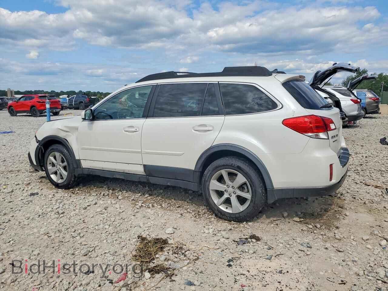 2014 SUBARU OUTBACK - VIN: 4S4BRCCC2E3265381 - Photo 2