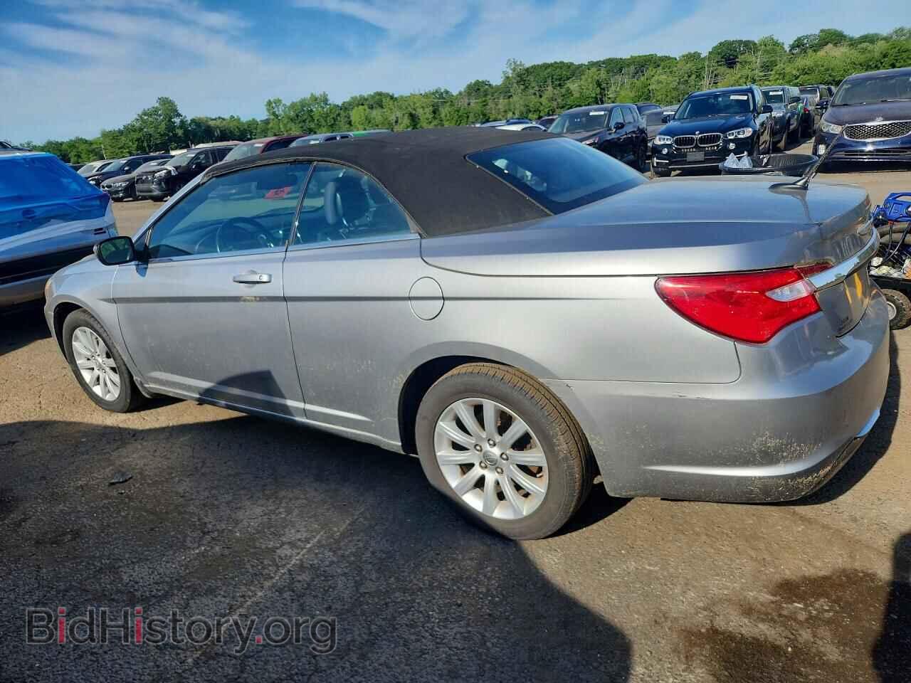 2013 CHRYSLER 200 - VIN: 1C3BCBEB1DN747321 - Photo 2
