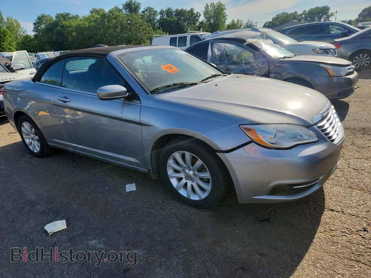 2013 CHRYSLER 200 - VIN: 1C3BCBEB1DN747321 - Photo 4