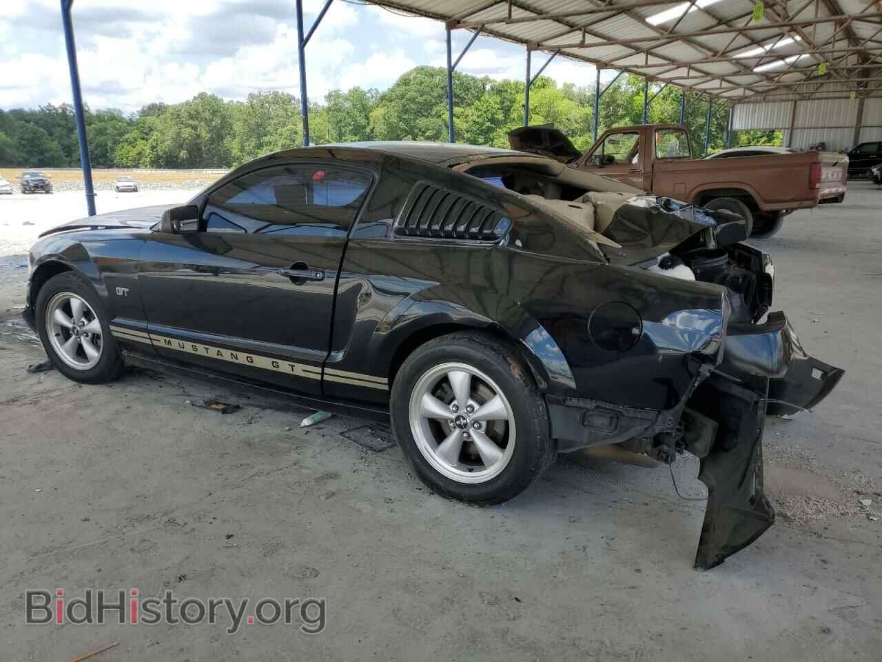 2008 FORD MUSTANG - VIN: 1ZVHT82H485181045 - Фото 2