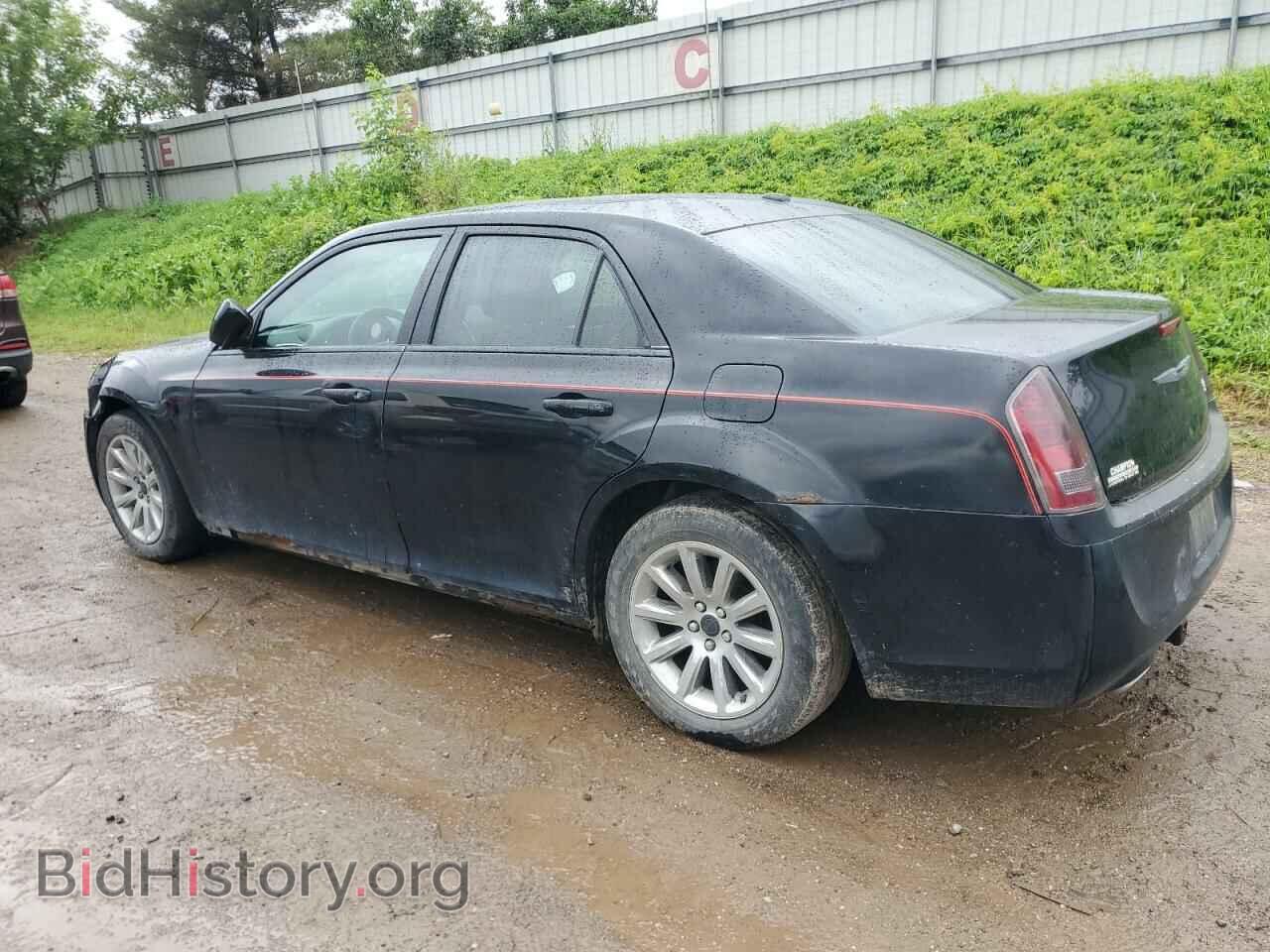 2013 CHRYSLER 300 - VIN: 2C3CCAAG9DH543777 - Фото 2