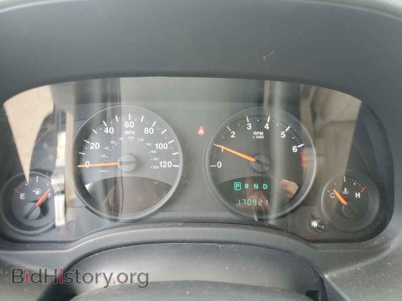 2012 Jeep COMPASS (VIN 1C4NJCBA7CD660205) — фото 9 из 13